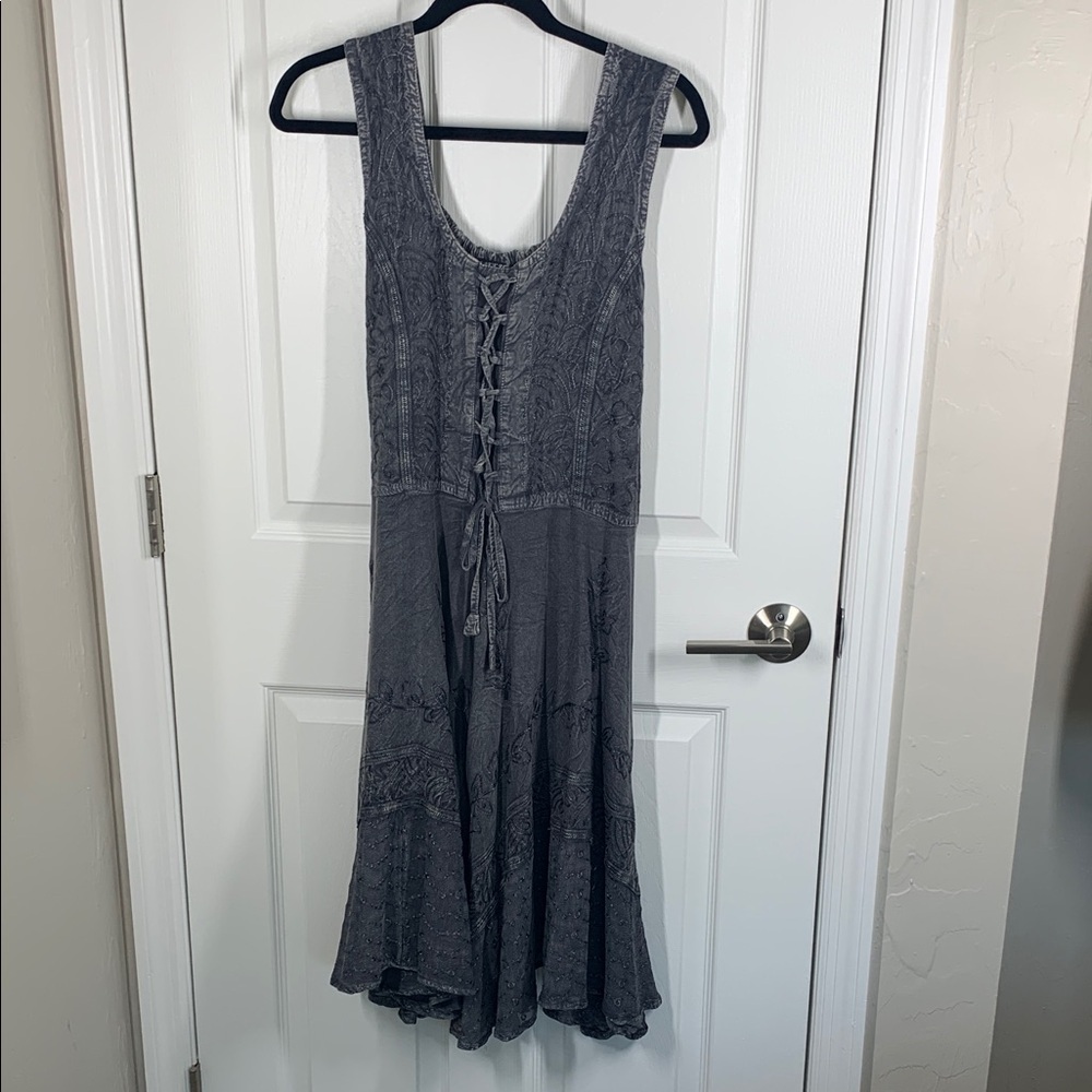 Sakkas lace up front gray embroidered boho dress
O/S